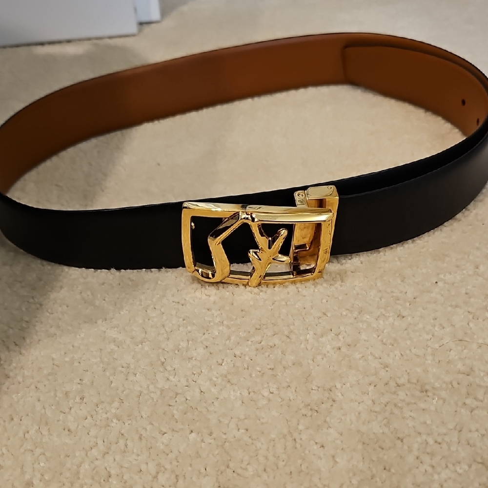 Salvatore Ferragamo Black and Gold Belt